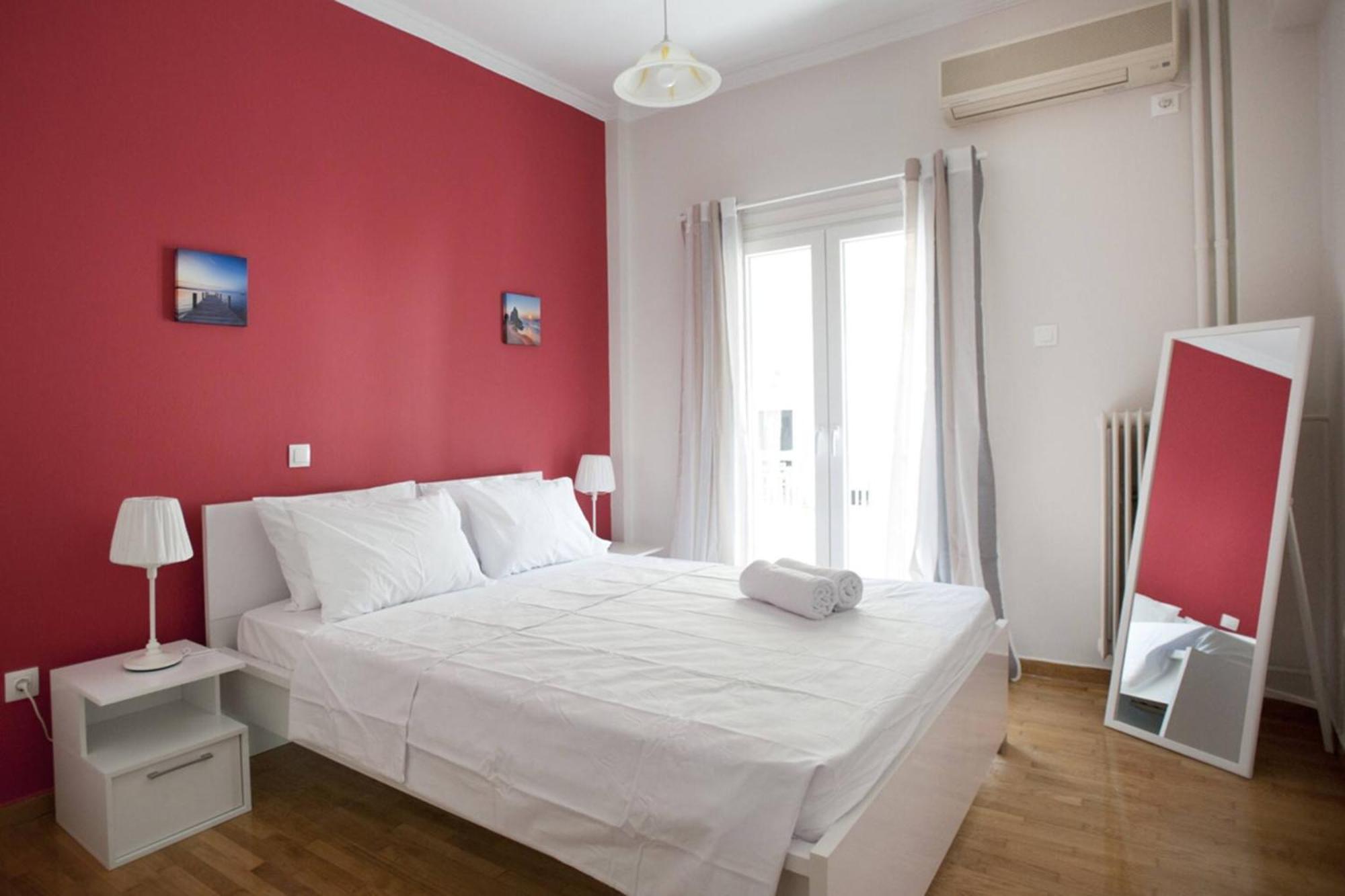 Pop art apartment at Koukaki Athena Bagian luar foto